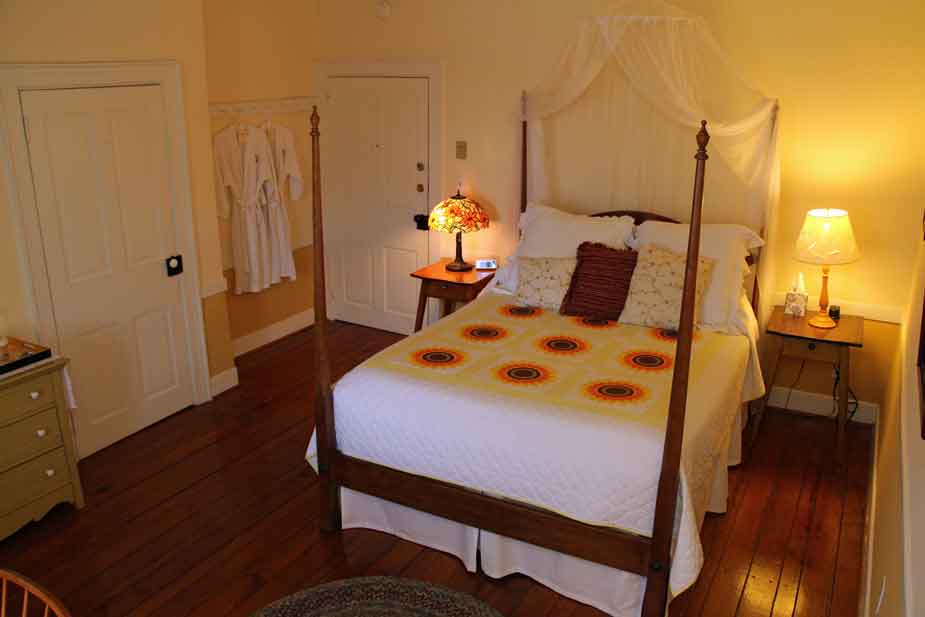 Historic Smithton Inn Ephrata PA Wine Tasting Room & Bar