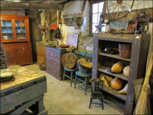 Pheasant Run Antiques - Parkesburg PA